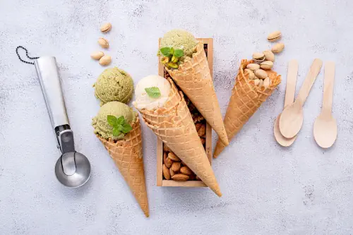 Algunos conos con helados de diferentes sabores. Casa del Sur