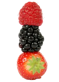 Una columna de frutas compuesta por una fresa, una mora y otra mora roja.